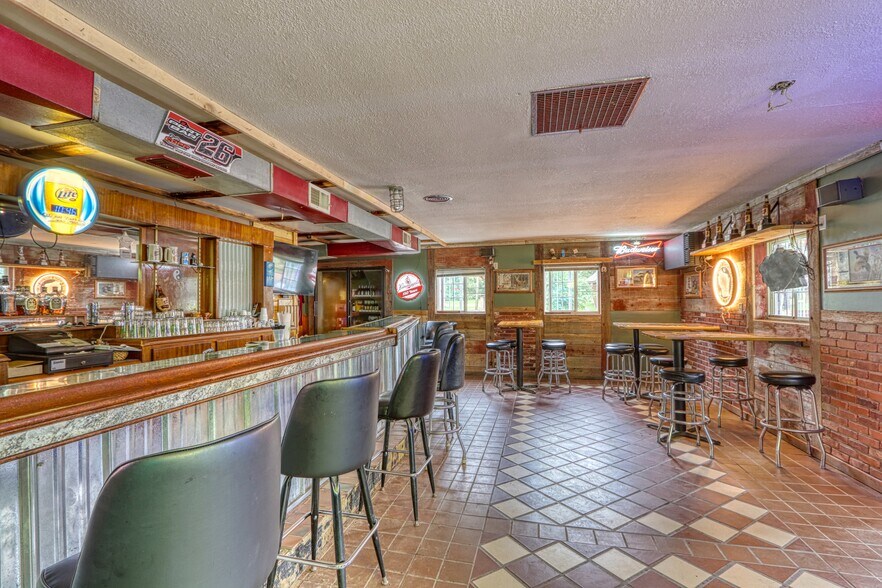 More Photos Of 9375 State Highway 13, Port Wing General Retail For Sale