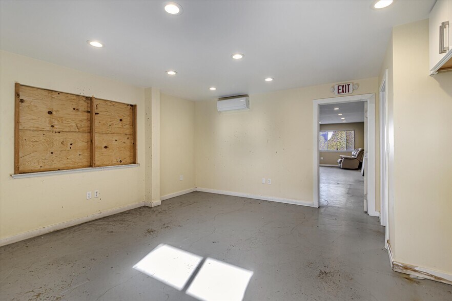 More Photos Of 1356 S 50th St, Richmond Warehouse For Sale