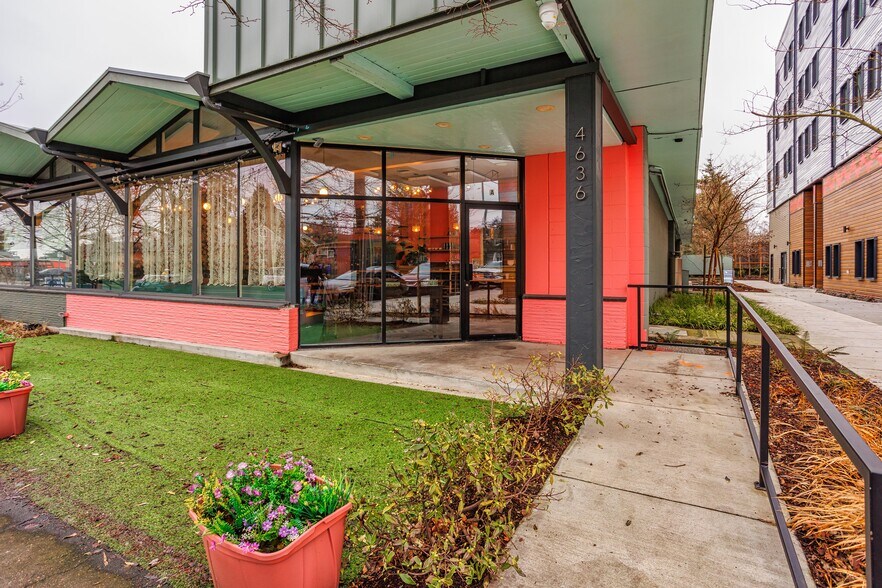 More Photos Of 4636 NE 42nd Ave, Portland Freestanding For Lease