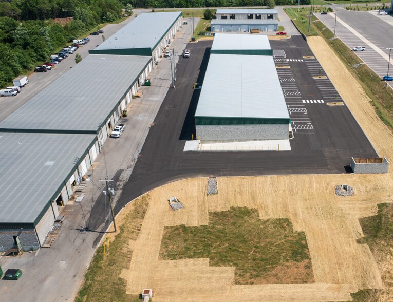 More Photos Of 5510 E Division St, Mount Juliet Warehouse For Lease