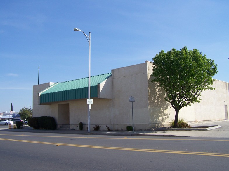 Primary Photo Of 800 11th Ave, Delano Medical For Lease