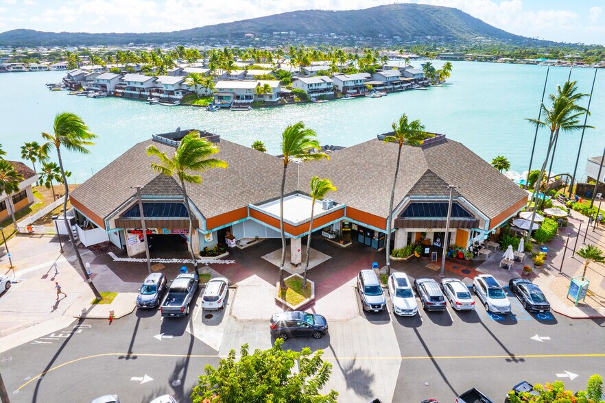 More Photos Of 377 Keahole St, Honolulu General Retail For Sale