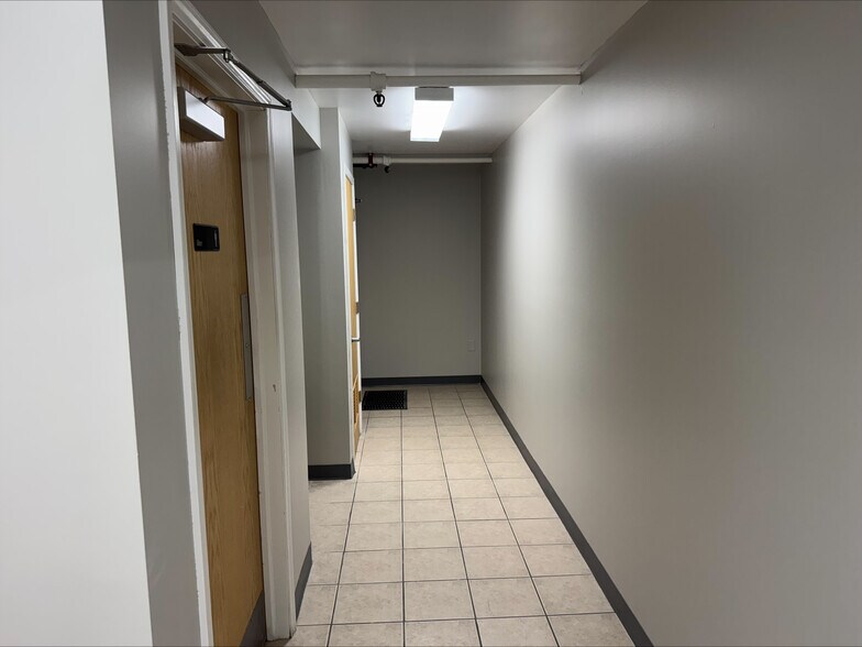 More Photos Of 4805-4825 Salem Ave, Dayton Unknown For Lease