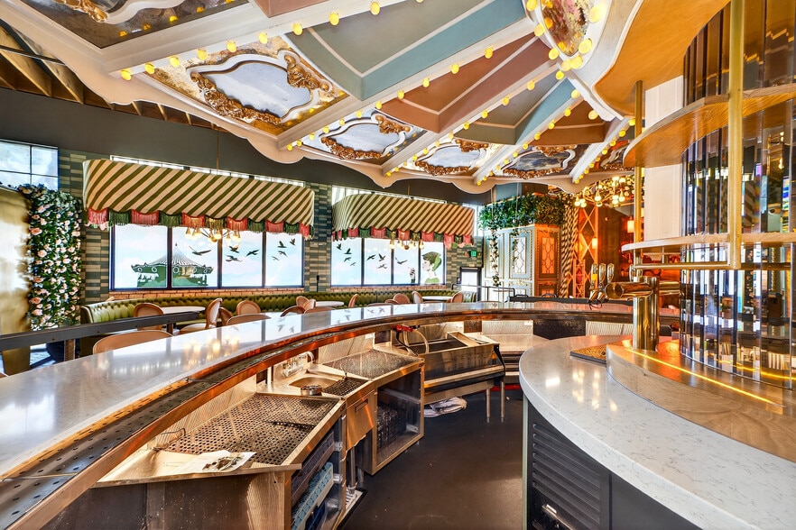 More Photos Of 2401 Kettner Blvd, San Diego Restaurant For Lease