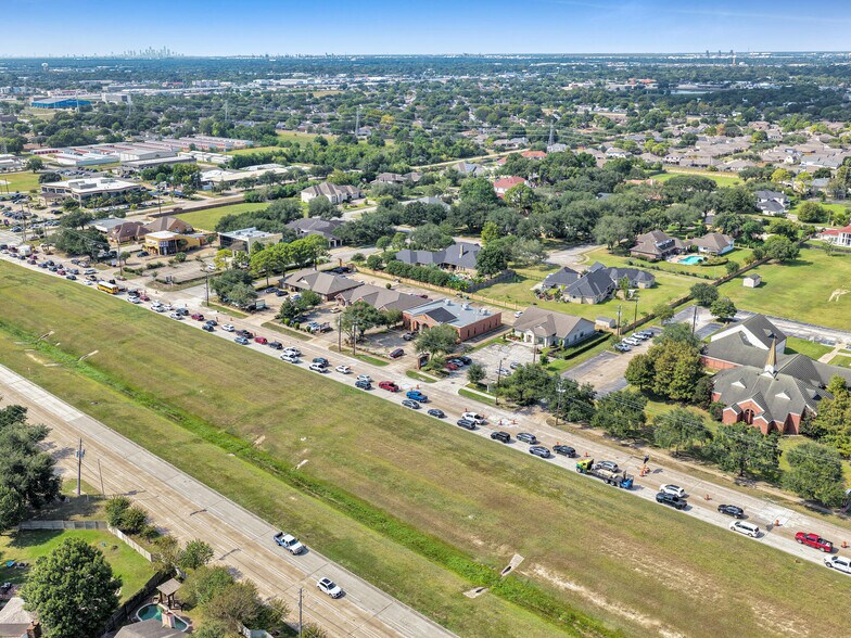 More Photos Of 6429 Fairmont Pky, Pasadena Office For Sale