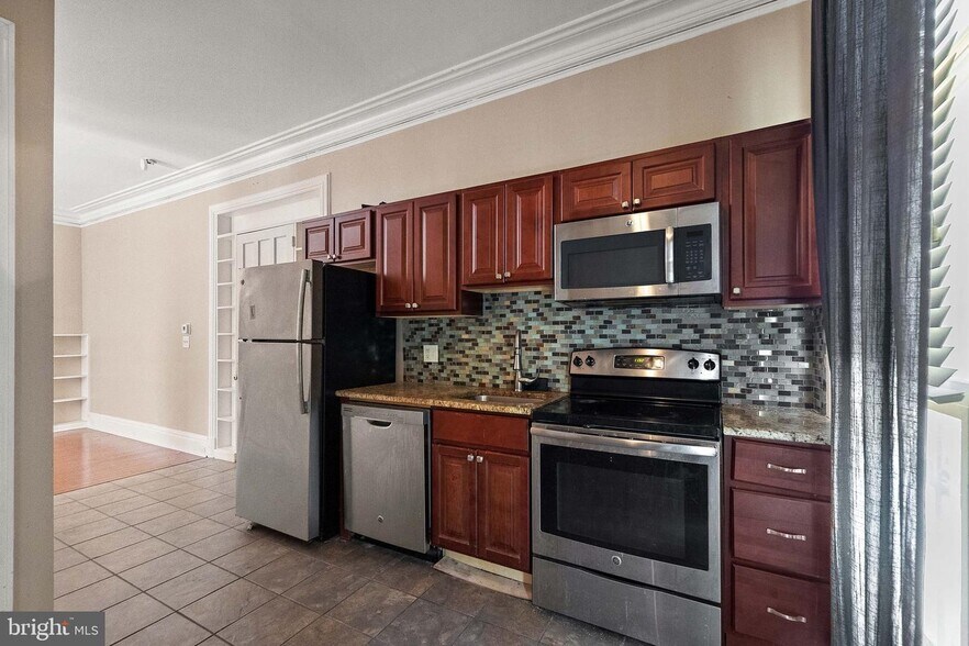 More Photos Of , Wilmington Multifamily For Sale