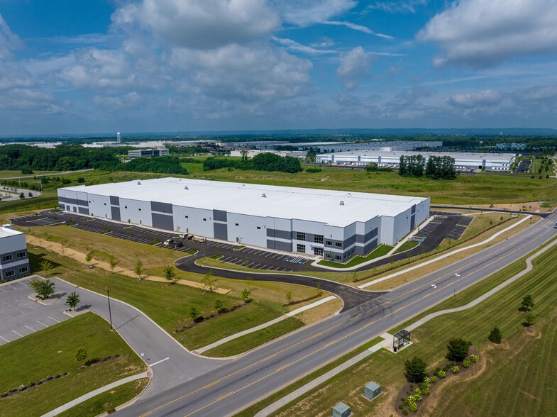Primary Photo Of 331 Logistics Ave, Jeffersonville Warehouse For Lease
