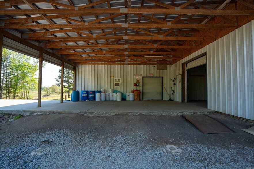 More Photos Of 119 Gemar, Pangburn Industrial For Sale