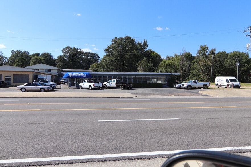 More Photos Of 229 Highway 19 North, Meridian Auto Dealership For Sale