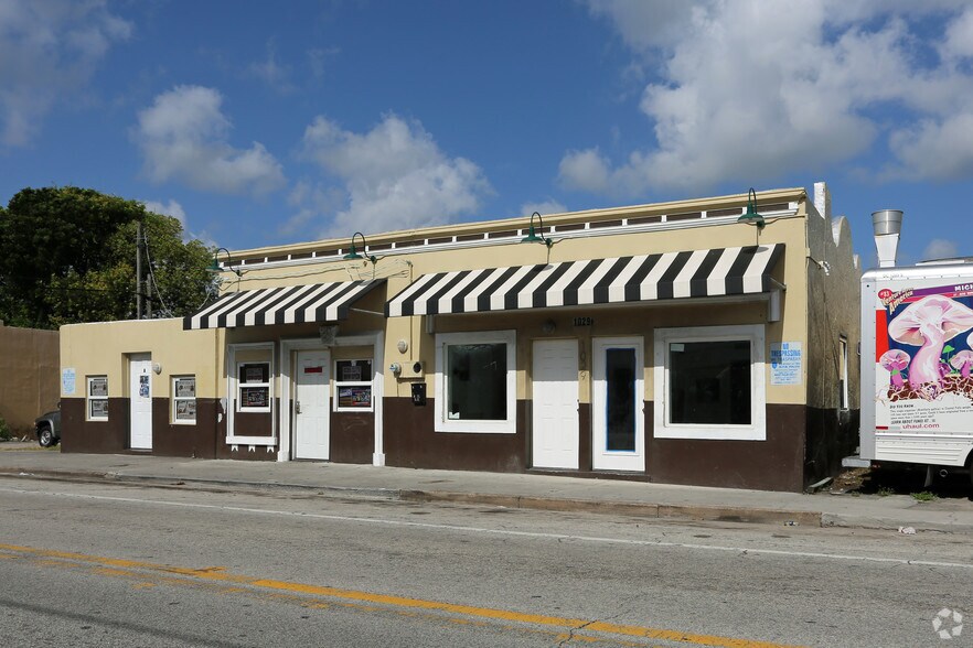 More Photos Of 1029-1031 N Tamarind Ave, West Palm Beach Freestanding For Sale