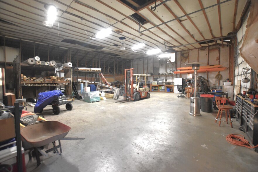 More Photos Of 767 W Main St, Bellville General Retail For Sale