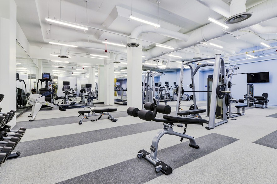 More Photos Of 99 M St SE, Washington Office For Sale