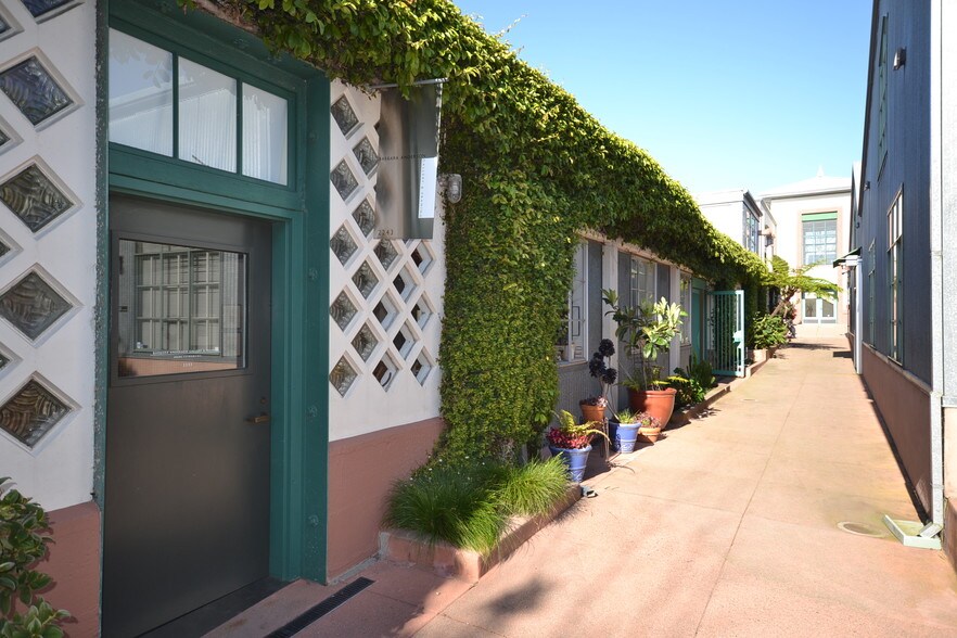 More Photos Of 2261 5th St, Berkeley Unknown For Lease