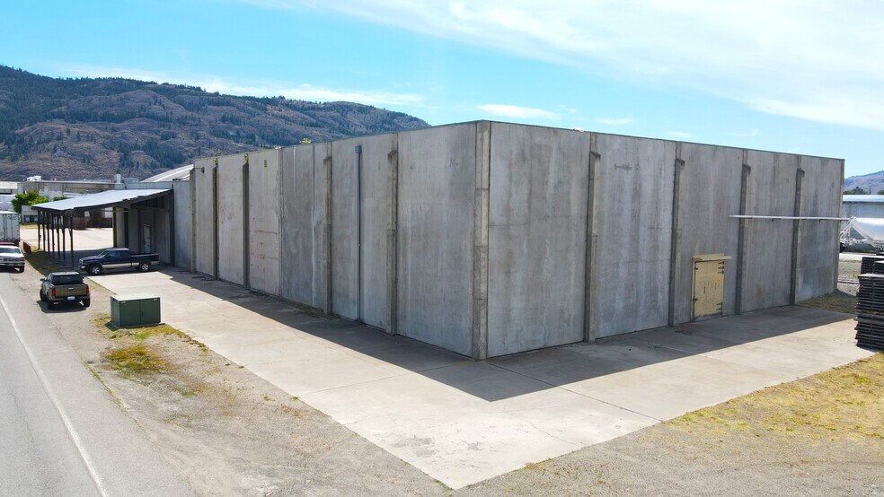 More Photos Of 602 Apple Way Ave, Oroville Warehouse For Sale