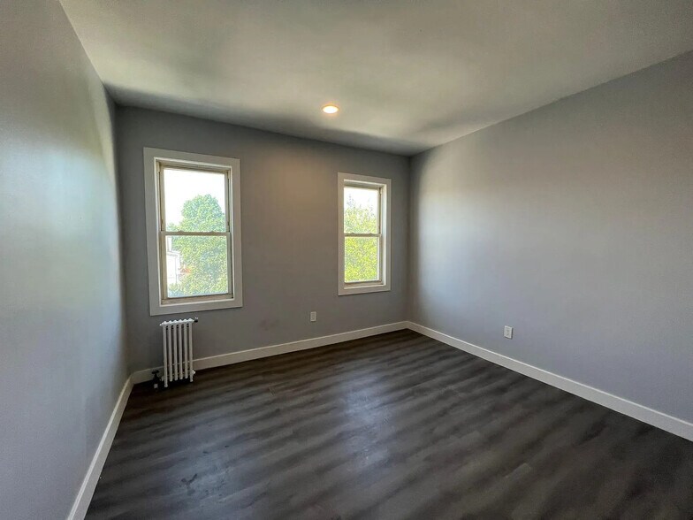 More Photos Of 1110 S Wood Ave, Linden Apartments For Sale