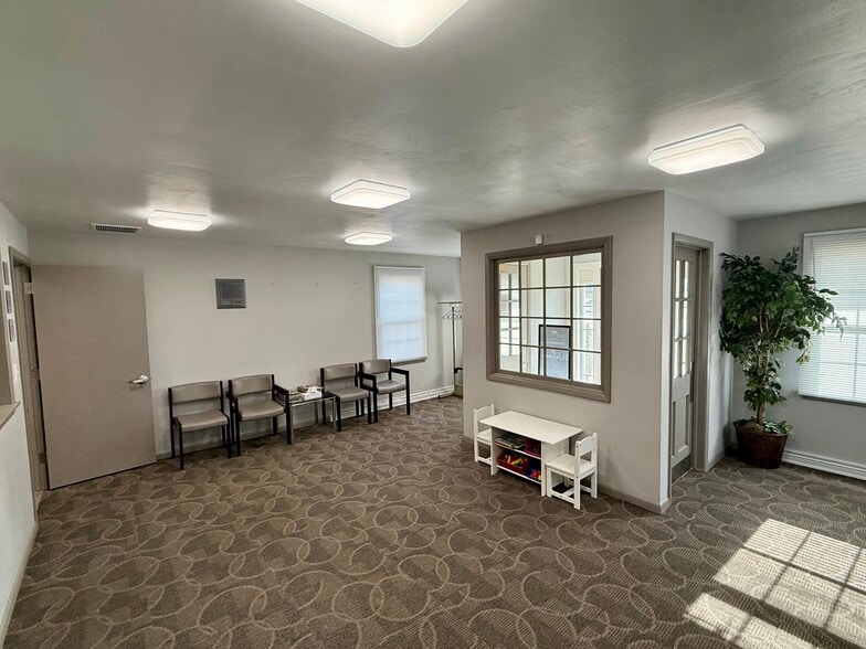 More Photos Of 2894 Center Rd, Poland Office For Sale