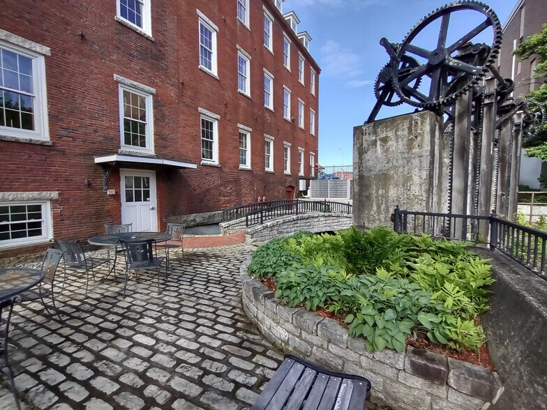 More Photos Of 1 Mill Plz, Laconia Office For Sale