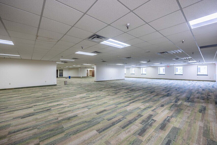 More Photos Of 300 Main St, East Rochester Medical For Lease