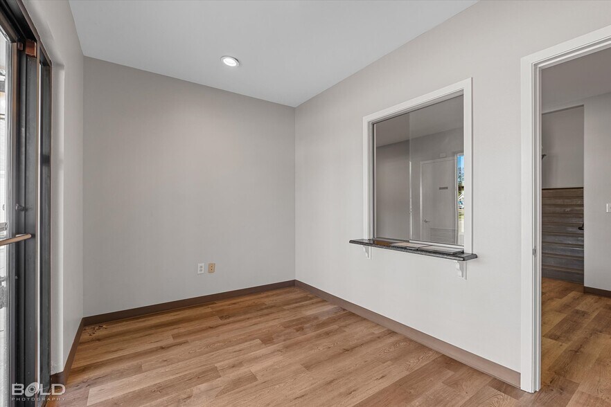 More Photos Of 3605 Youree Dr, Shreveport Office For Sale