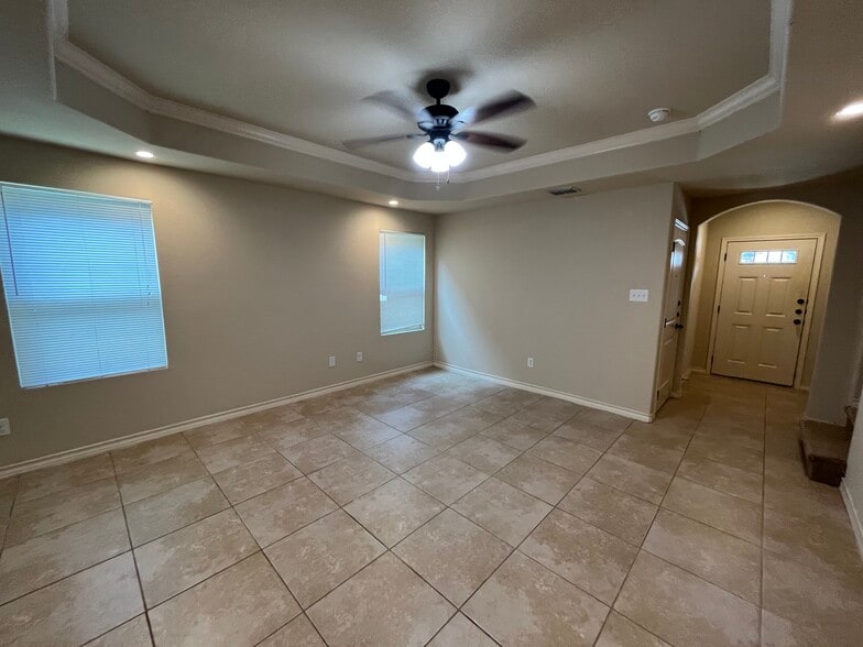 More Photos Of 6618 Mia Way, San Antonio Apartments For Sale