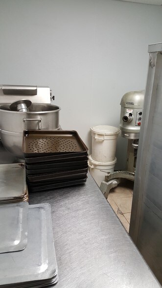 More Photos Of 659 Philadelphia St, Indiana Restaurant For Lease