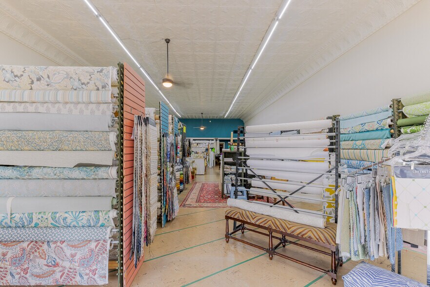 More Photos Of 221 W Lamar St, Americus General Retail For Sale