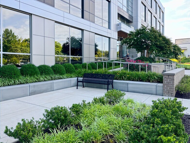 More Photos Of 1829 Reisterstown Rd, Pikesville Coworking Space