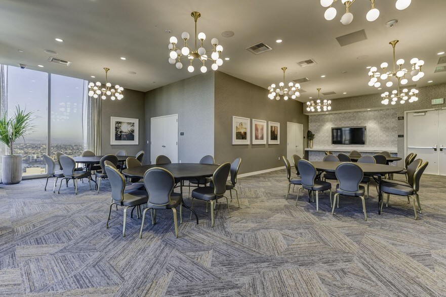 More Photos Of 1640 Broadway, Oakland Apartments For Lease