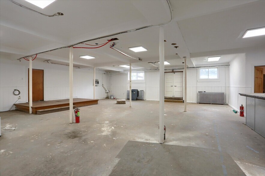 More Photos Of 5948 Linglestown Rd, Harrisburg Restaurant For Sale