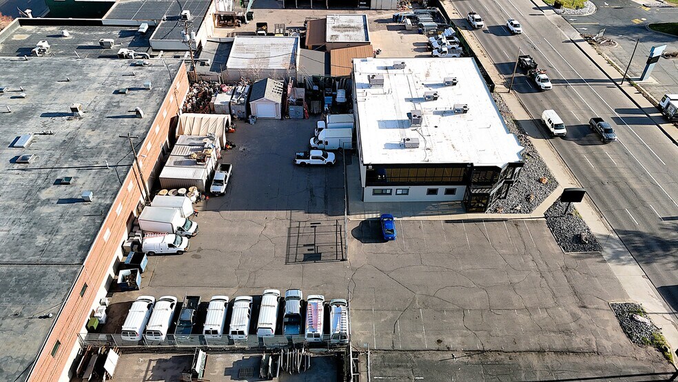 More Photos Of 1380 S Santa Fe Dr, Denver Flex For Sale