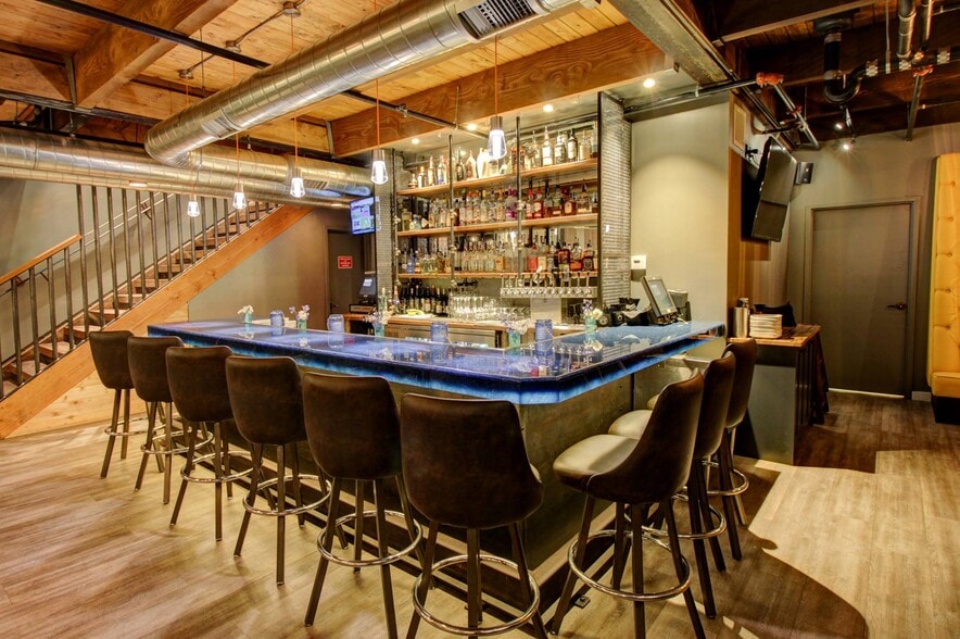 More Photos Of 2366 Junction Pl, Boulder Restaurant For Lease