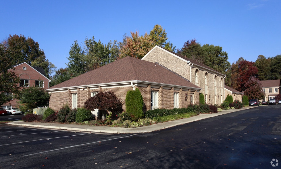 Primary Photo Of 6211-6217 Old Keene Mill Ct, Springfield Office For Sale