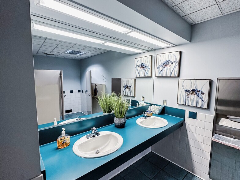 More Photos Of 4649 N Breton Ct SE, Grand Rapids Medical For Sale