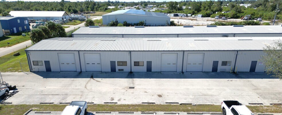 Primary Photo Of 5475 Williamsburg Dr, Punta Gorda Warehouse For Lease