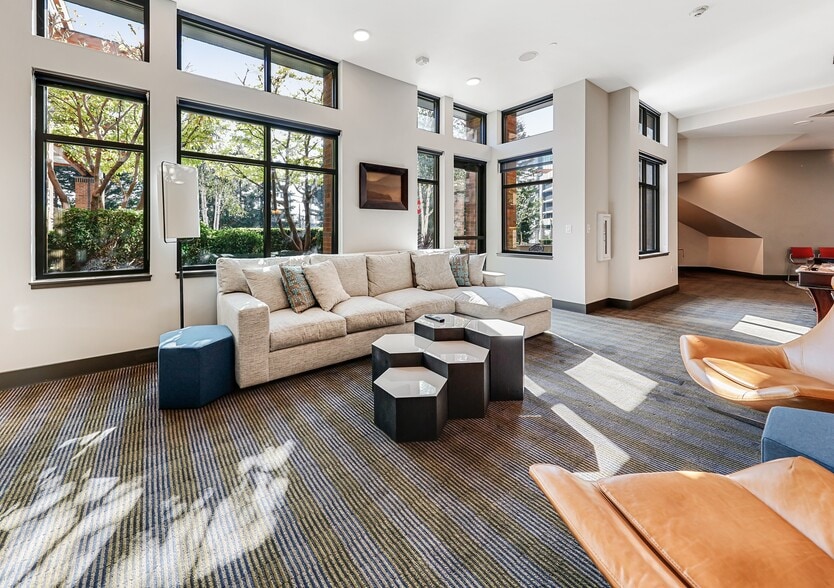 More Photos Of 1133 Lake Washington Blvd, Renton Apartments For Lease