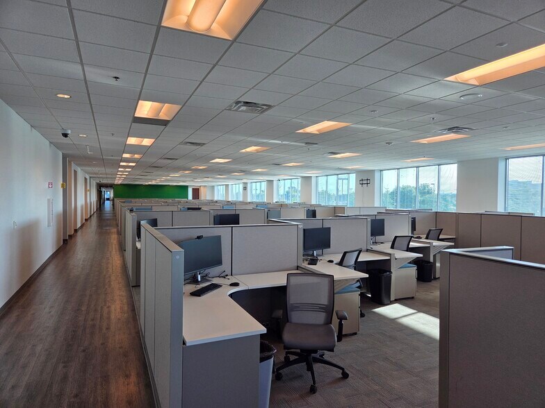 More Photos Of 4609 Regent Blvd, Irving Loft Creative Space For Lease