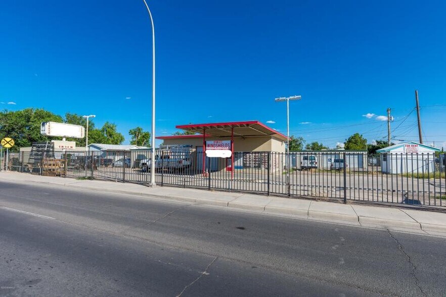 More Photos Of 855 W Pichacho Ave, Las Cruces Storefront Retail Office For Sale