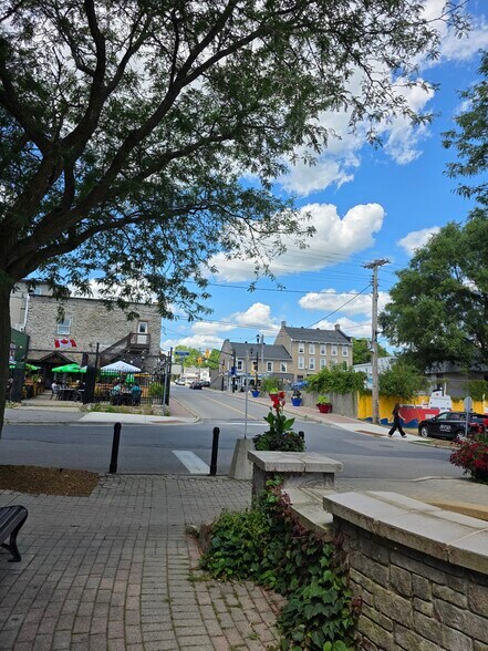 More Photos Of 101 King St W, Prescott Storefront Retail Residential For Sale