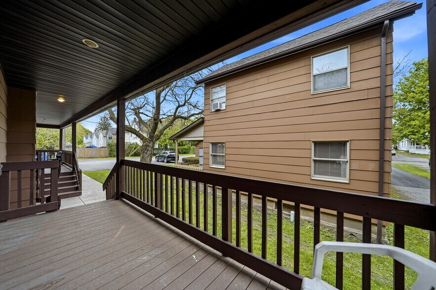 More Photos Of 55 Washington St, Lockport Apartments For Sale