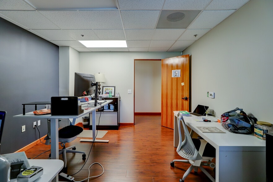 More Photos Of 155 El Camino Real, Tustin Office For Lease