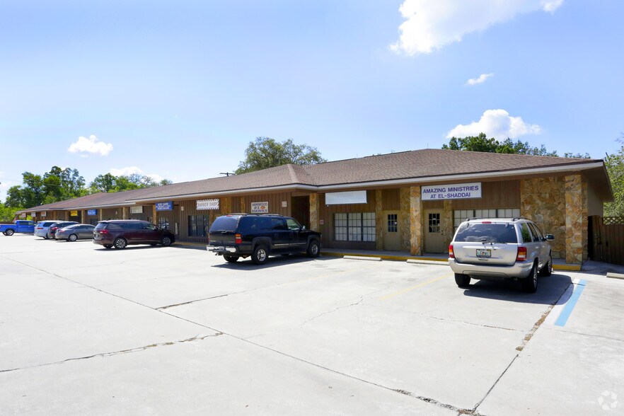 More Photos Of 1014 W Dr. Martin Luther King Jr Blvd, Seffner General Retail For Lease