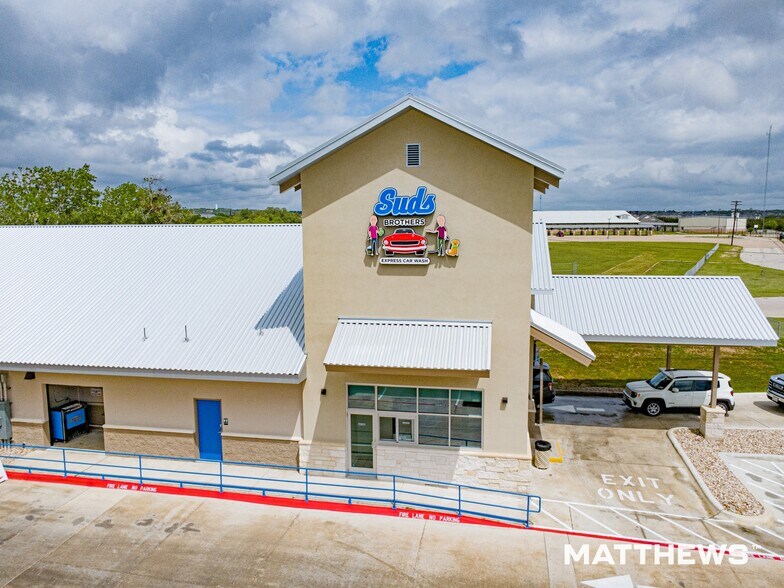 More Photos Of 610 US-290, Dripping Springs Carwash For Sale