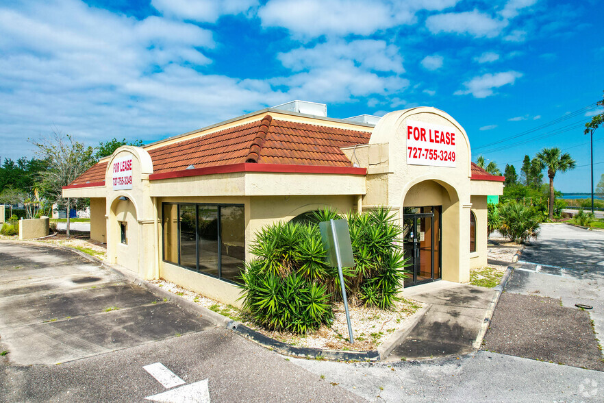 Primary Photo Of 1855 E Memorial Blvd, Lakeland Fast Food For Sale