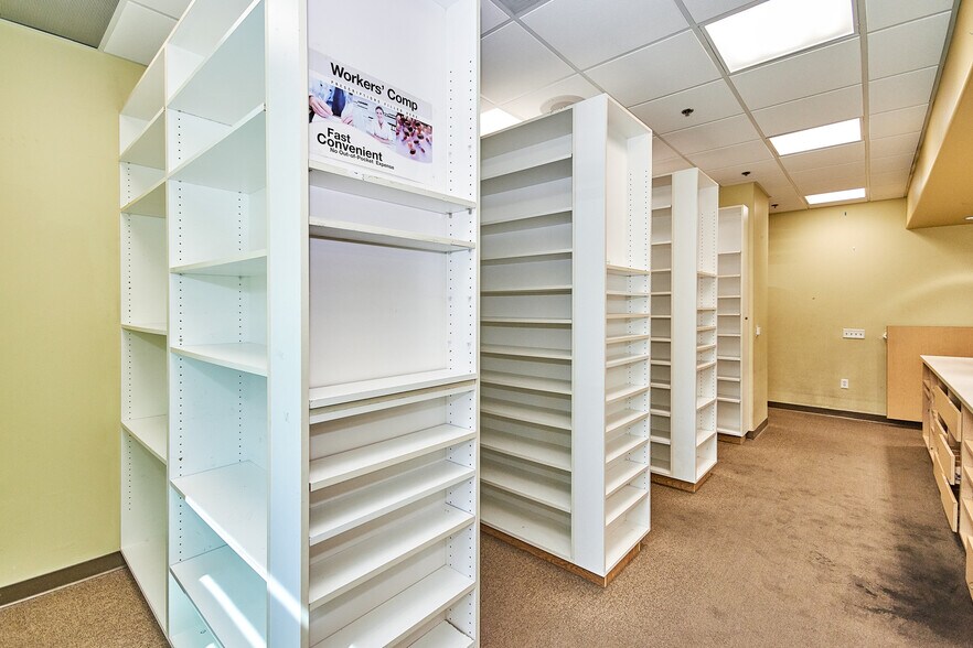 More Photos Of 18 Endeavor, Irvine Medical For Lease