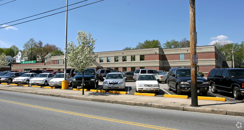 Primary Photo Of 407 East Ave, Pawtucket Medical For Lease