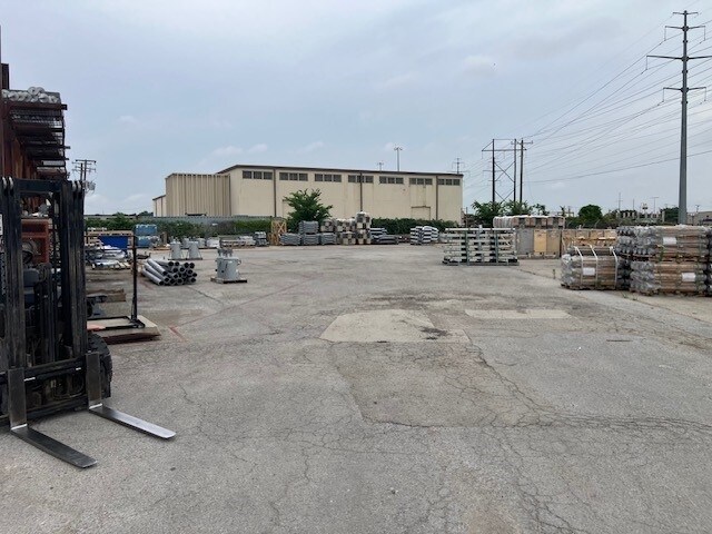 More Photos Of 7015-7125 Belton St, Richland Hills Warehouse For Lease