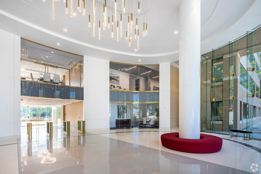 More Photos Of 2000 International Park Dr, Birmingham Office For Sale