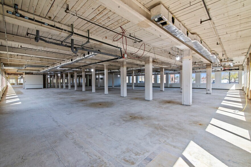 More Photos Of 150-154 California St, Newton Office For Lease