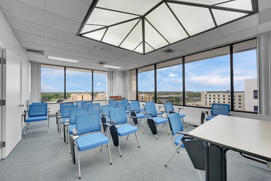 More Photos Of 2328 10th Ave N, Lake Worth Office For Lease