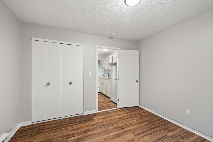 More Photos Of 25 Oakdale Ave, Akron Apartments For Sale